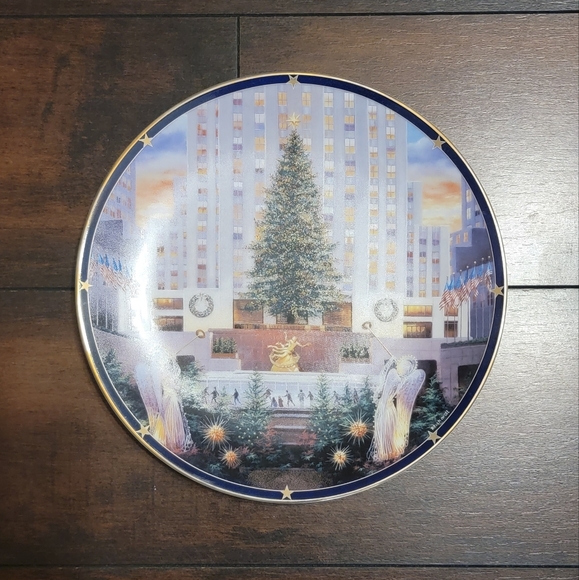 Rockefeller Center Limited Edition Numbered Collectors Plate - Picture 1 of 4